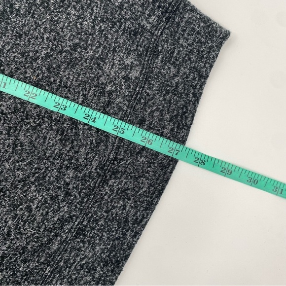 Athleta Heathered Dark Gray Mindful Pullover top size M - Picture 4 of 9